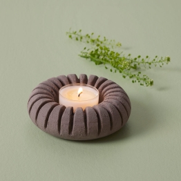 Telysholder med riller – brun